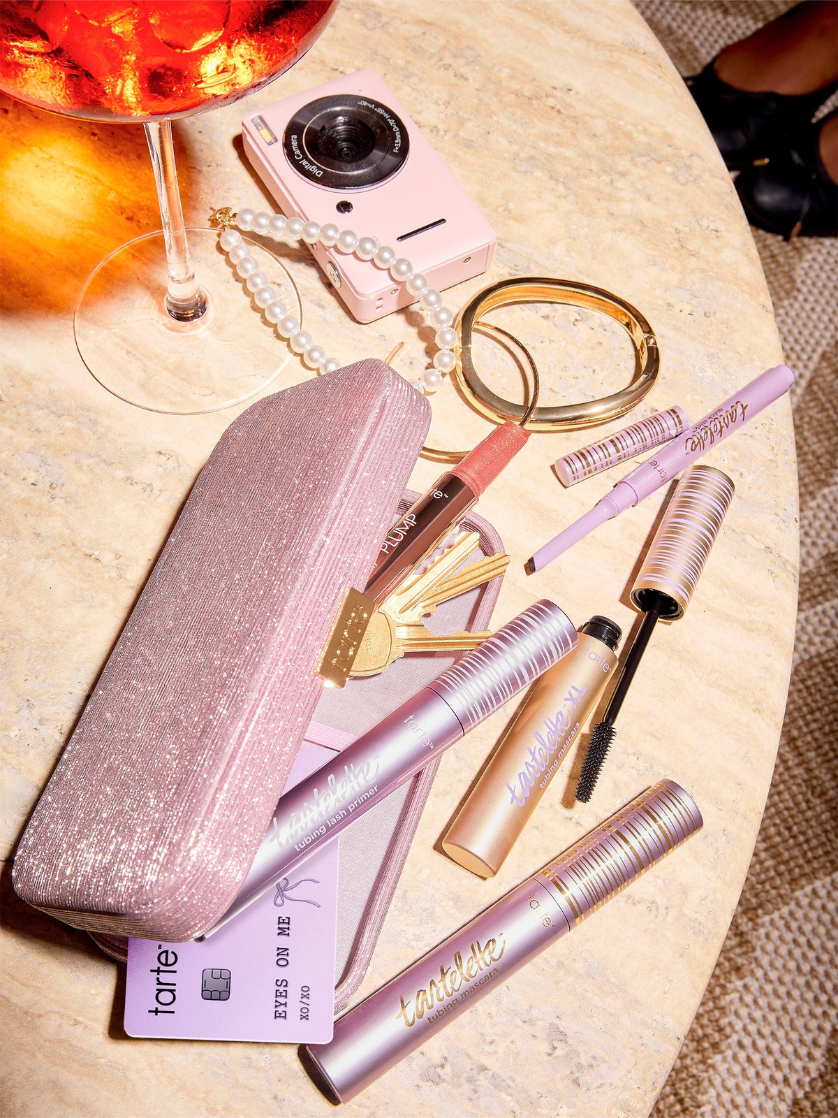 eyes on me mascara & liner clutch
