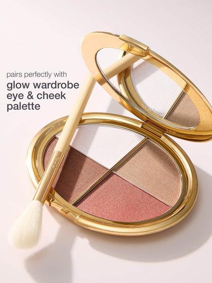 glow wardrobe highlighting brush