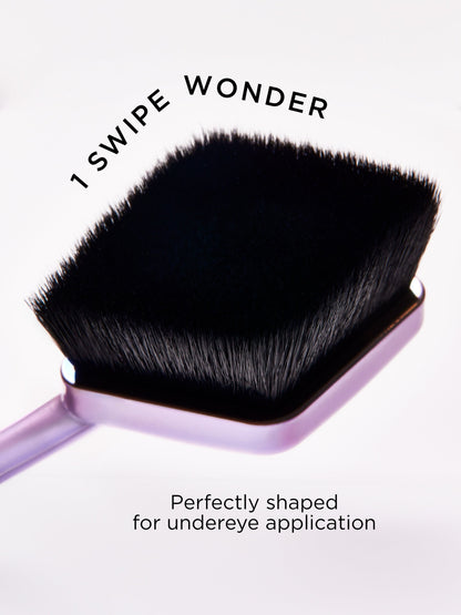 shape tape™ blur concealer brush